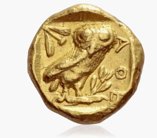 La Chouette d'Athéna – La Sagesse coulée dans l'or